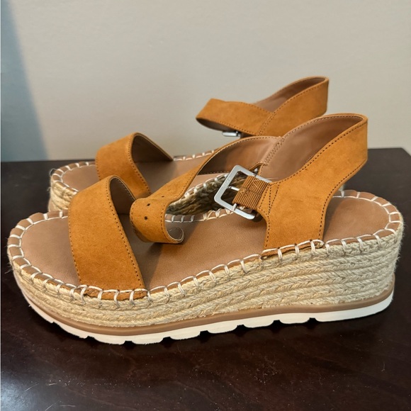 Wedges - Picture 3 of 3